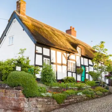 Eaton near Tarporley   17th Century Cottage