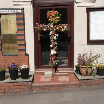 DSCN0753_Lenten Cross_Easter 2019