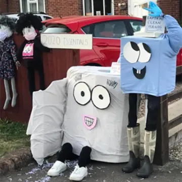 Image: 098 Susan Loftus_2020 Essentials 02