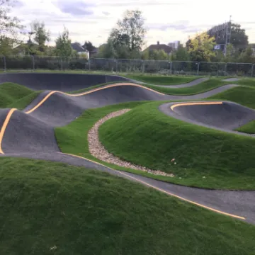 Harrow pump track build 03