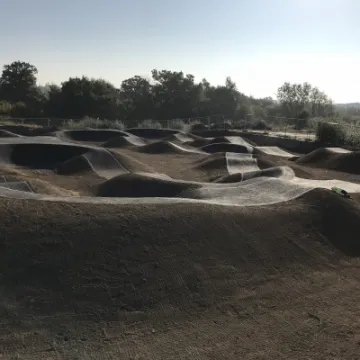 Fleet pump track 01