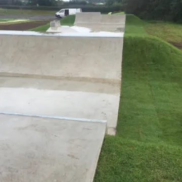 Pilsey skatepark landscaping