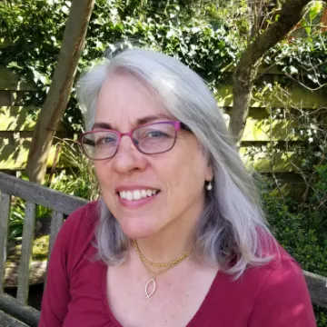 Image: 210410 Angie cropped