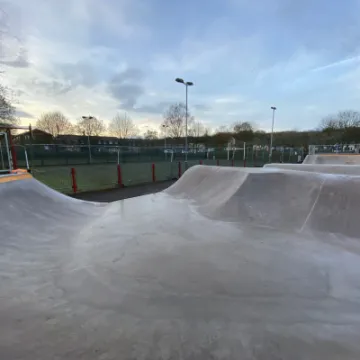 Silverdale skatepark half pipe