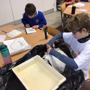 582E8A18-CC84-4C55-B98E-A23A738415C3