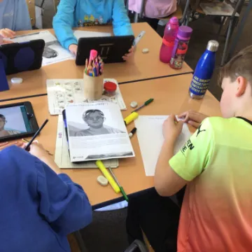 091CEB5B-CD1B-45C0-94B7-A2F86A59D952