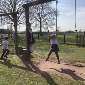 70925D45-DF8A-4B25-9114-42563C4DC983