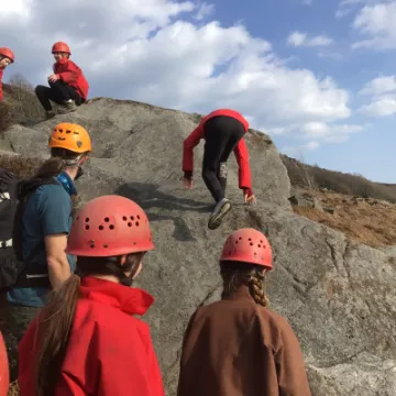 FC52F678-7D19-43B7-A1DF-254B263F3BE0