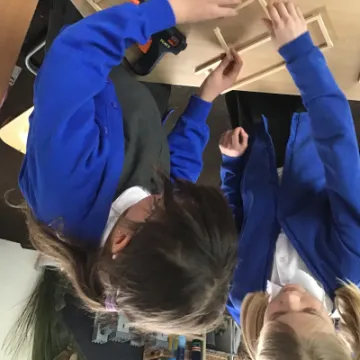 3F2D4683-C422-4C5E-9E58-E502595609D2