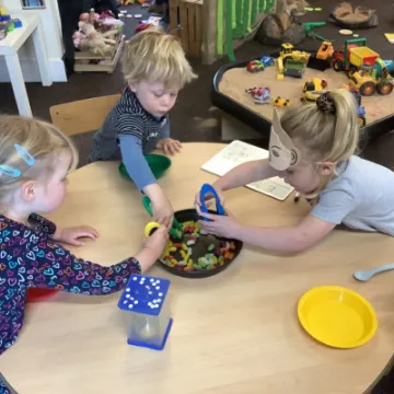 DAEFA686-9EF7-4D1E-A3FE-7DF7840542C1