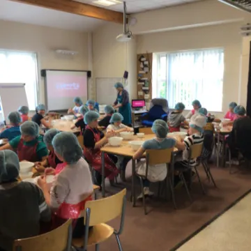 8DB8996F-F27C-4B6F-9953-B87156E86771