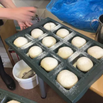 C994FAD7-C021-453A-8065-CEB368E51413