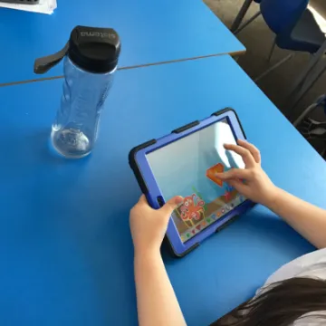 D7C25B7A-FA94-4EC3-BB7B-8E027E41A79C