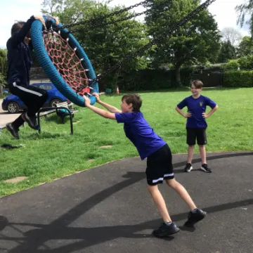 98C8BA85-6AE3-479B-9A87-90451C72AAEB