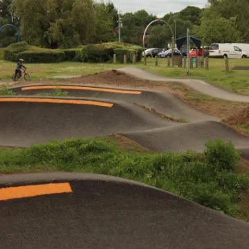 Goldsworth Park pump track 06