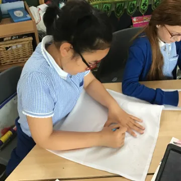 B381C8F6-625D-4E06-97FC-08A8AC1E56CE