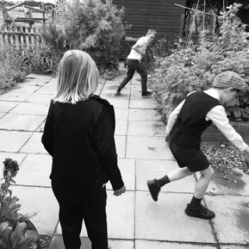 6DEB404B-8DE0-4CFB-9363-05FE1FD7D370