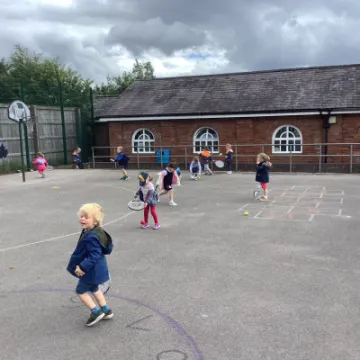 13D952A1-BAE7-469A-B12F-3E2A39596D34