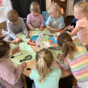 EB44E8B2-599F-45D7-8309-F6671587A248