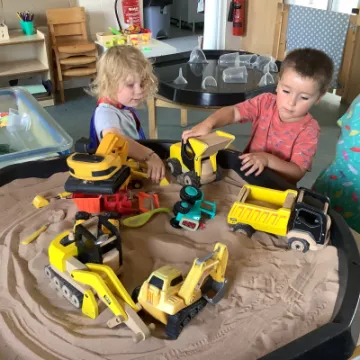 06BDA3B6-DBAB-409F-A4D6-3B395D5B7681