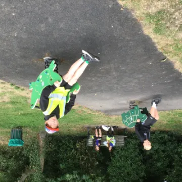 10E0C378-2952-44AA-81DA-B4E2F81C6603