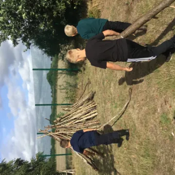 FEF75AD6-EE15-4DD1-84E3-D5EE2D08FE5F