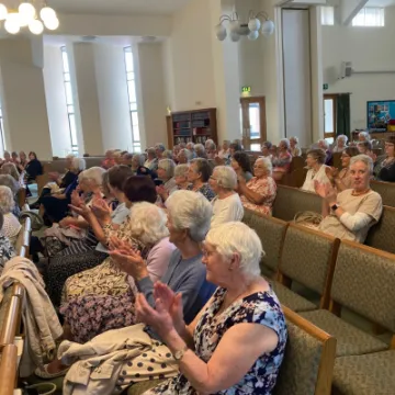 applaude for our speaker