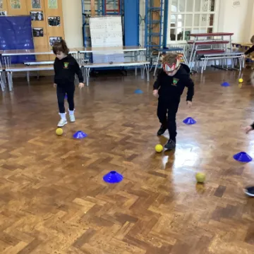 7E5DC6B6-1077-4952-8309-698D48120B9F