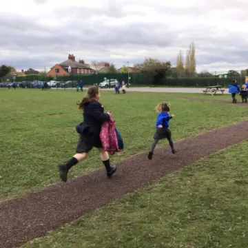 E41E7257-F2B8-4C17-B44E-EAC0723B8BAE