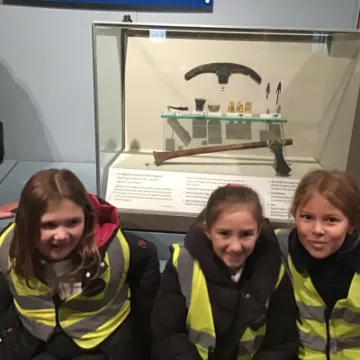 4FCE7FBB-6E06-4317-AC39-66C6959F2B3C