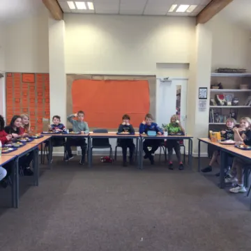 5505F76F-B92B-446C-93F0-A69918BE19A7