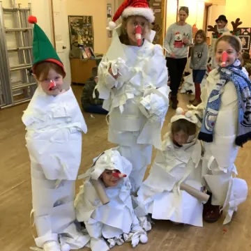 9536CA2A-79B1-4313-88FC-0D1BB1A4B707