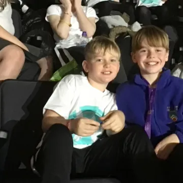 5FA500C9-A49E-4556-B080-D2CD67C58754