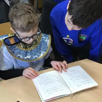 6C42B92A-FD4A-404D-AFF0-DD7B918C88F9