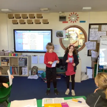 57DDF5B8-5464-4859-BCAF-FE7321A6C124