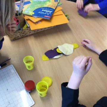 E6DFA509-DEFC-424E-8DA1-C2840EEBC41C