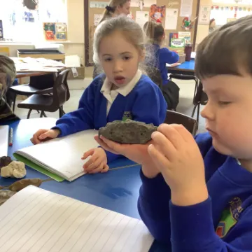 7AFB209A-3C4E-48CD-84F5-4CB46A0D8053