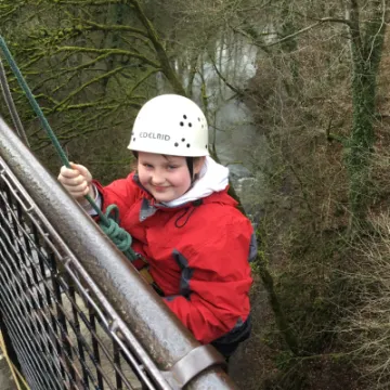 B133E1F1-857F-4B4C-9DB5-528635B86DD7