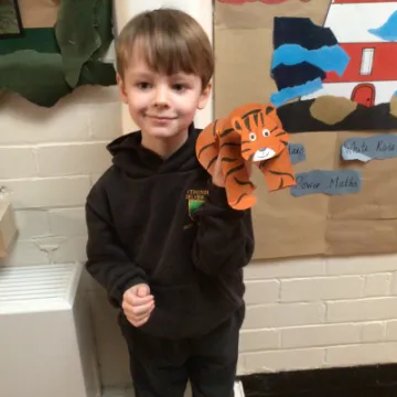 5D5711DC-634B-4276-A797-06AA243672E7