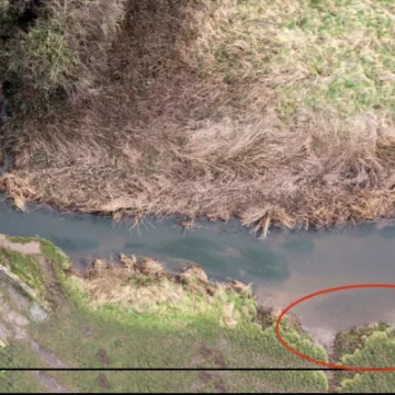 Drone photo of erosion at the packhorse Bridges with ellipse