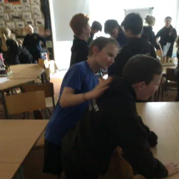 99129831-20E9-4E3C-8285-78569B3630AF