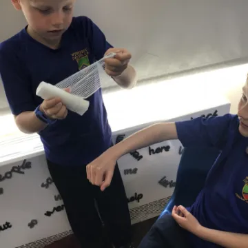 76190E7B-84BD-4A4F-A1D7-E47DDF2F74D5