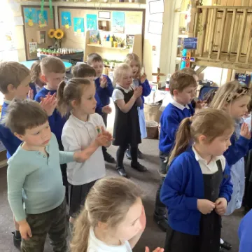 E2D194D2-AE34-4372-A7FC-8B56A2891C07