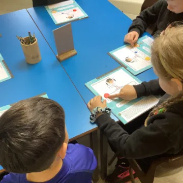 6147F9CF-81D2-493E-B898-8F6332C5EC23