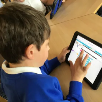 4FAEE2C4-E592-413A-8050-AE029EEE24E0