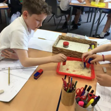 757A592C-23F6-4A66-AA5E-371068B23E02