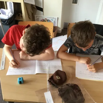 E16F1FD3-83E3-40FD-B29F-62EA74BB393A