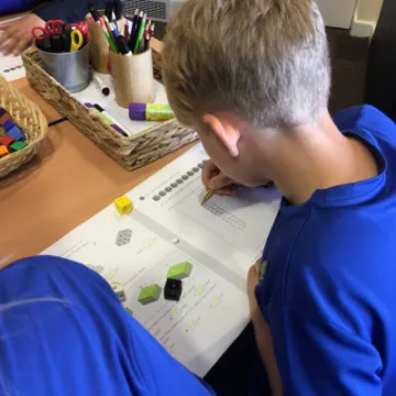 71529F56-3952-4A2E-8F80-704AD7187397