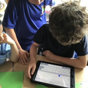 8CA51320-524C-4DB5-A8C5-B517DA8F3F66