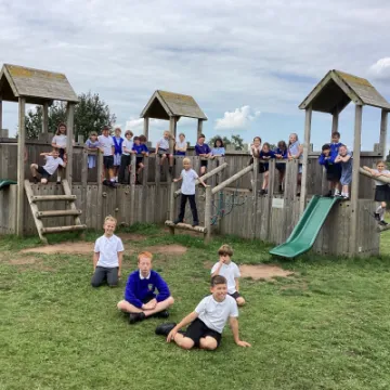 AAA4EE99-8330-43FB-9DAE-02ACD6E4B672